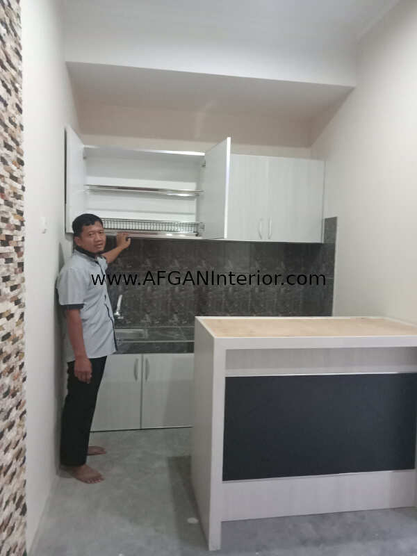 Pemasangan Kitchen Aluminium Mr Wawan di Tlogo Kawasan Universitas Muhammadiyah Yogyakarta
