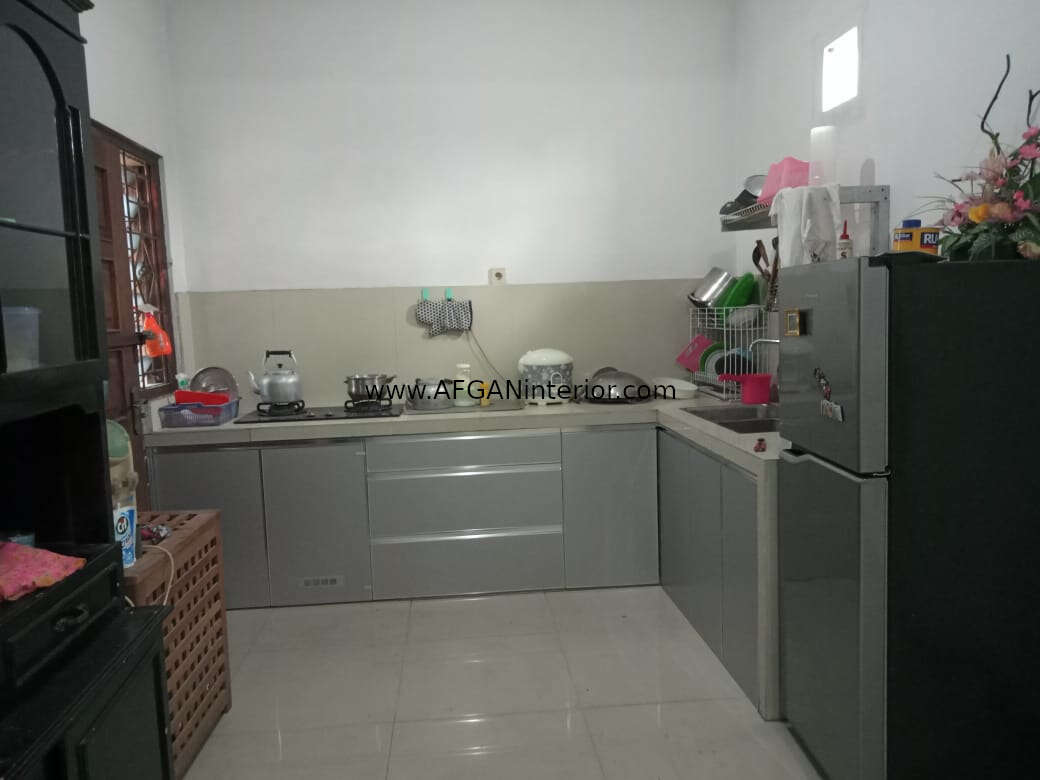 Proses Pasang Kabinet Dapur ACP Muntilan